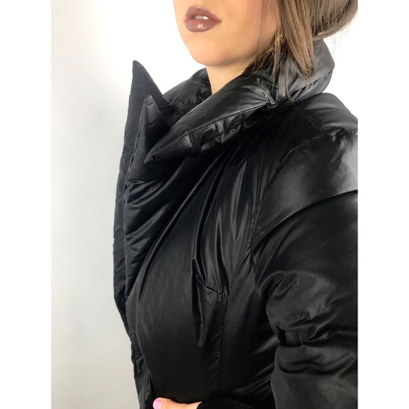 ❌SOLD❌ HACHE runway Italy black abstract puffer jacket - Picture 2 of 8